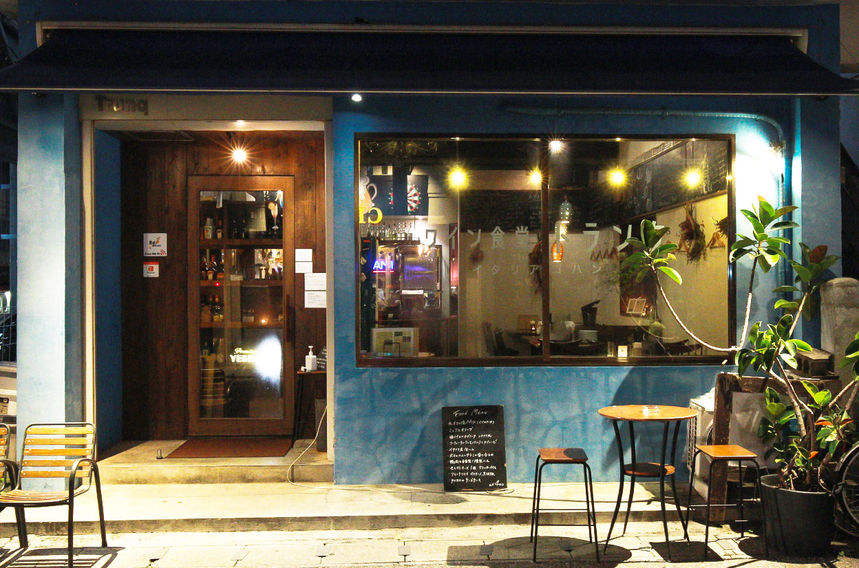 久茂地店の内観